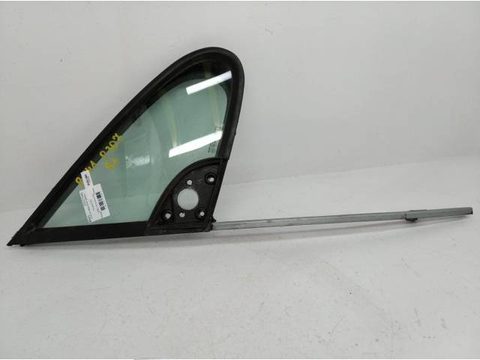 Форточка передняя правая Peugeot 307, 2005 г., арт. 10127041