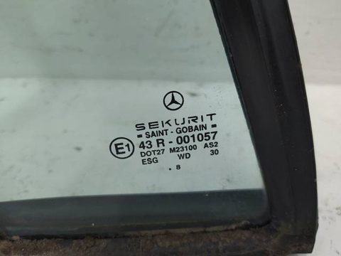 Форточка передняя правая Mercedes A W168, 1998 г., арт. 10217548, фото 2