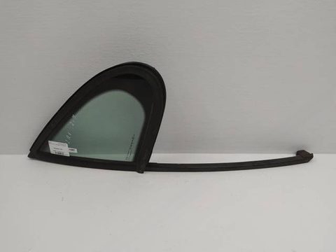 Форточка передняя правая Peugeot 207, 2008 г., арт. 10322523