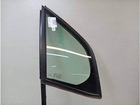 Форточка передняя правая Citroen C3, 2012 г., арт. 10411961