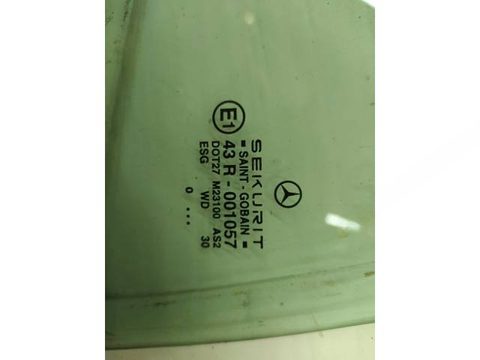 Форточка передняя правая Mercedes A W168, 2000 г., арт. 10415951, фото 2