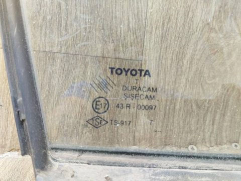 Форточка передняя правая Toyota Corolla Verso, 2007 г., арт. 11031, фото 2