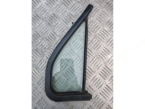 Форточка передняя правая Suzuki Wagon R, 2000 г., OEM 8461474F00, арт. 115496066