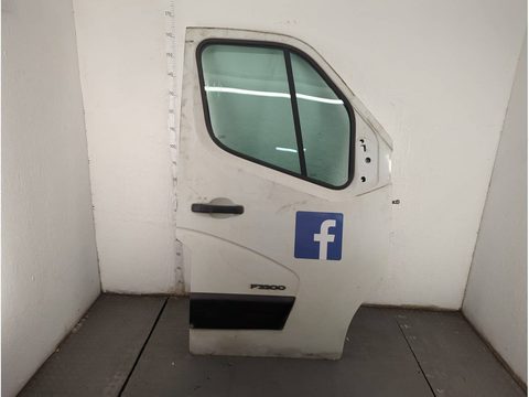 Форточка передняя правая Renault Master III, 2010 г., OEM 802627279R, арт. 11777171