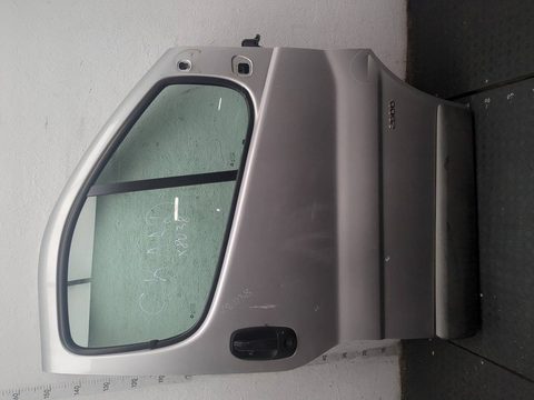 Форточка передняя правая Opel Vivaro A, 2001 г., OEM 4408043, арт. 11794529