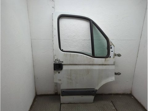 Форточка передняя правая Renault Master I, 1980 г., арт. 11938091