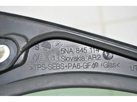 Форточка передняя правая Volkswagen Tiguan AD1, 2016 г., OEM 5NA845114C, арт. 122471, фото 7