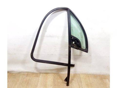 Форточка передняя правая Citroen C3, 2005 г., OEM 43R001583, арт. 2052965