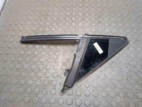 Форточка передняя правая Porsche Panamera, 2011 г., OEM 97054231202, арт. 20961946