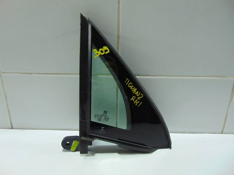 Форточка передняя правая Volkswagen Tiguan, 2016 г., OEM 5NA845114F, арт. 32207