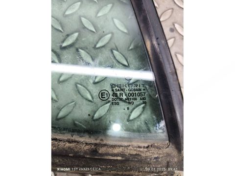 Форточка передняя правая Mercedes A W168, 1998 г., арт. 334760