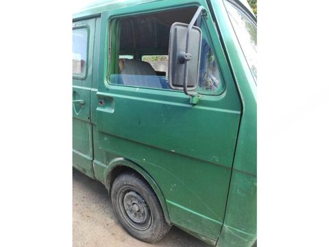 Форточка передняя правая Volkswagen LT, 1981 г., арт. 37766043