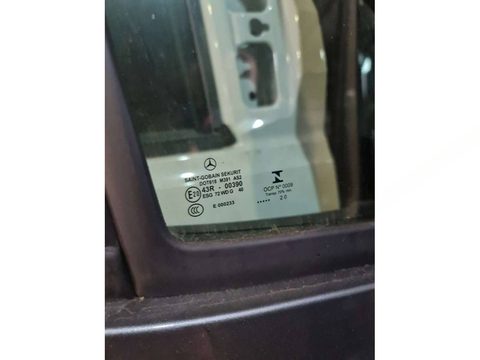 Форточка передняя правая Mercedes Sprinter, 2020 г., арт. 43973539, фото 2