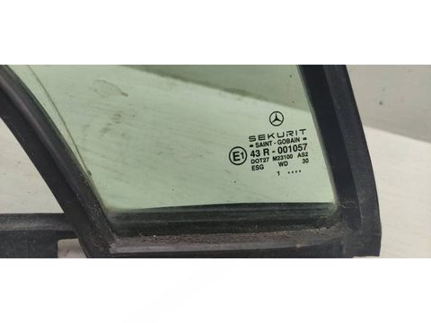 Форточка передняя правая Mercedes A W168, 2001 г., арт. 50032843, фото 2