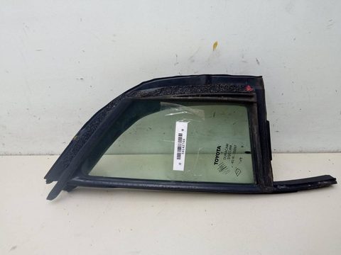 Форточка передняя правая Toyota Yaris, 2005 г., OEM 681250D010, арт. 54142766