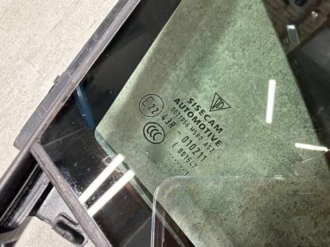 Форточка передняя правая Porsche Panamera 971-2, 2022 г., OEM 971845114K, арт. 6562, фото 3