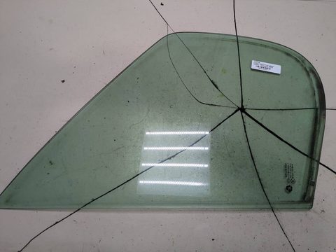 Форточка передняя правая Nissan Primastar I, 2001 г., OEM 8028600QAB, арт. 8412239