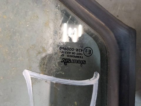 Форточка передняя правая Fiat Ducato II, 1994 г., OEM 1305137080, арт. 9466605, фото 3