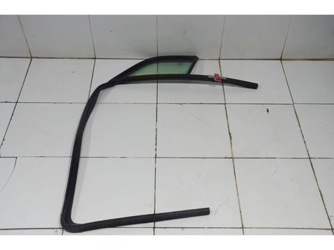Форточка передняя правая Opel Mokka D51, 2015 г., OEM 95422665, арт. 96964