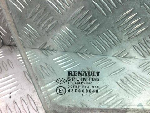Форточка передняя правая Renault Scenic, 2002 г., арт. A01918821