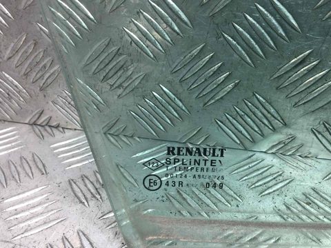 Форточка передняя правая Renault Scenic, 2001 г., арт. A01923035, фото 2