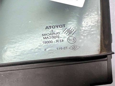 Форточка передняя правая Toyota Corolla Verso, 2006 г., OEM 681250F010, арт. B67125833, фото 2