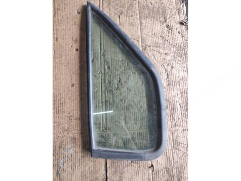 Форточка передняя правая Renault Master, 2000 г., арт. BMT29103433