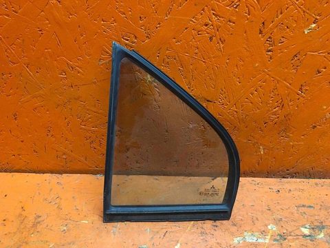 Форточка задняя левая Mitsubishi Carisma, 2000 г., арт. 1012129
