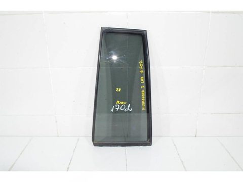 Форточка задняя левая Toyota Highlander MCU25, 2003 г., OEM 6812448070, арт. 103021