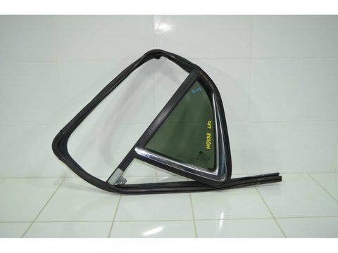 Форточка задняя левая Opel Mokka J13, 2012 г., OEM 94533821, арт. 123636