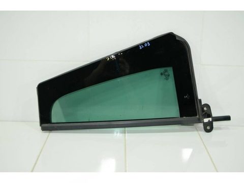 Форточка задняя левая Volkswagen Tiguan AD1, 2016 г., OEM 5NA845213C, арт. 123637