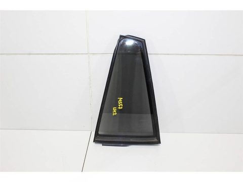 Форточка задняя левая Toyota RAV4 A40, 2017 г., OEM 6812442150, арт. 156998