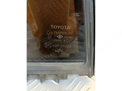 Форточка задняя левая Toyota RAV4, 2006 г., OEM 6812442120, арт. 175969, фото 2