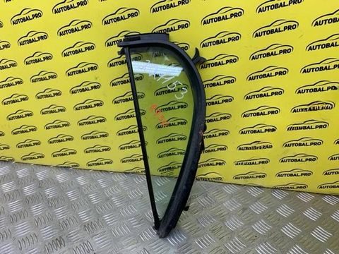Форточка задняя левая Toyota Hilux, 2017 г., OEM 681240K250, арт. 221153