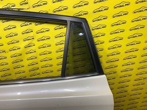 Форточка задняя левая Toyota RAV4, 2015 г., OEM 6812442150, арт. 253644