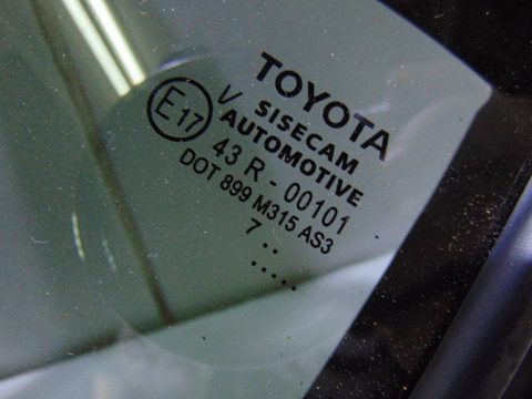 Форточка задняя левая Toyota C-HR NGX50, 2016 г., OEM 68124F4010, арт. 32253, фото 2