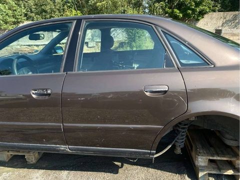 Форточка задняя левая Audi A4 B5, 1999 г., OEM 43r00157, арт. 63639191