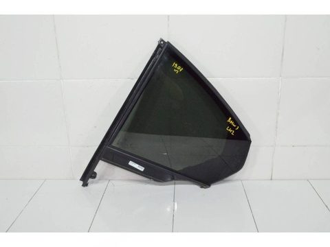 Форточка задняя левая BMW 3, 2018 г., OEM 51727425087, арт. 93676