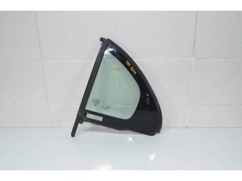 Форточка задняя левая Mercedes A W177, 2018 г., OEM A1777300100, арт. 95841