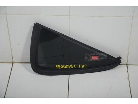 Форточка задняя левая Toyota Sequoia UCK45, 2003 г., OEM 681240C020, арт. 96780