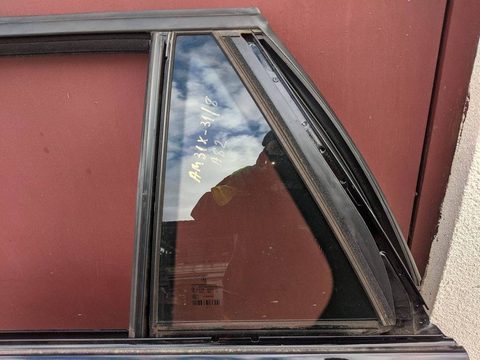 Форточка задняя левая Mercedes E W212, 2013 г., арт. AM31X-31-8