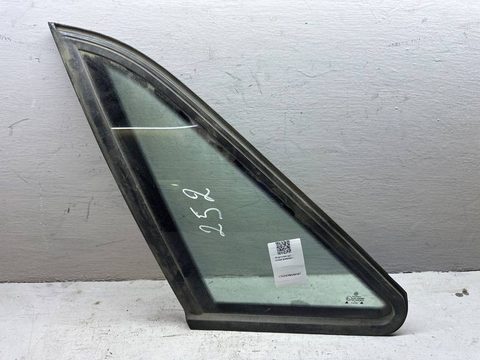 Форточка задняя левая Volkswagen Passat B4, 1993 г., OEM 357845297, арт. B113599567