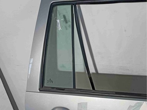 Форточка задняя правая Volkswagen Golf, 2000 г., арт. 002442