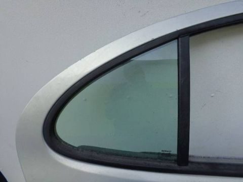 Форточка задняя правая Renault Megane, 1997 г., арт. 10085056