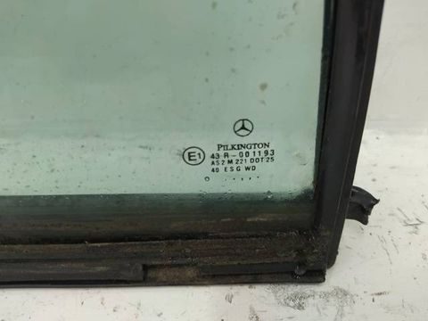 Форточка задняя правая Mercedes C W203, 2004 г., арт. 10185097, фото 2