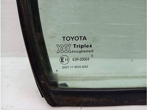 Форточка задняя правая Toyota Avensis, 1999 г., арт. 10453786, фото 2