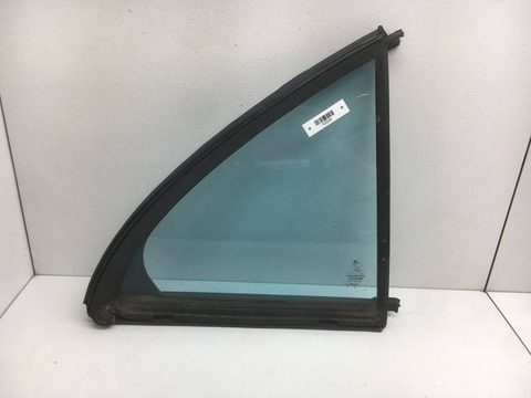 Форточка задняя правая Mercedes C W203, 2007 г., OEM A2037300855, арт. 10524