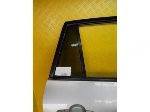 Форточка задняя правая Toyota RAV4, 2008 г., арт. 116343