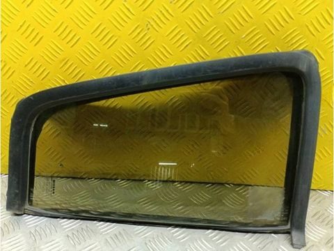Форточка задняя правая Nissan Pathfinder, 2006 г., OEM 82262EB33A, арт. 205407