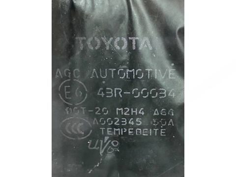 Форточка задняя правая Toyota Land Cruiser, 2010 г., OEM 6812360290, арт. 213432, фото 2